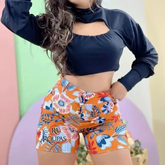 Short Curto Floral Feminino  