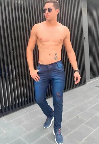 Cal�a Jeans Masculina Com Lycra