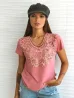 Blusas Com Pedraria e Aplica��es